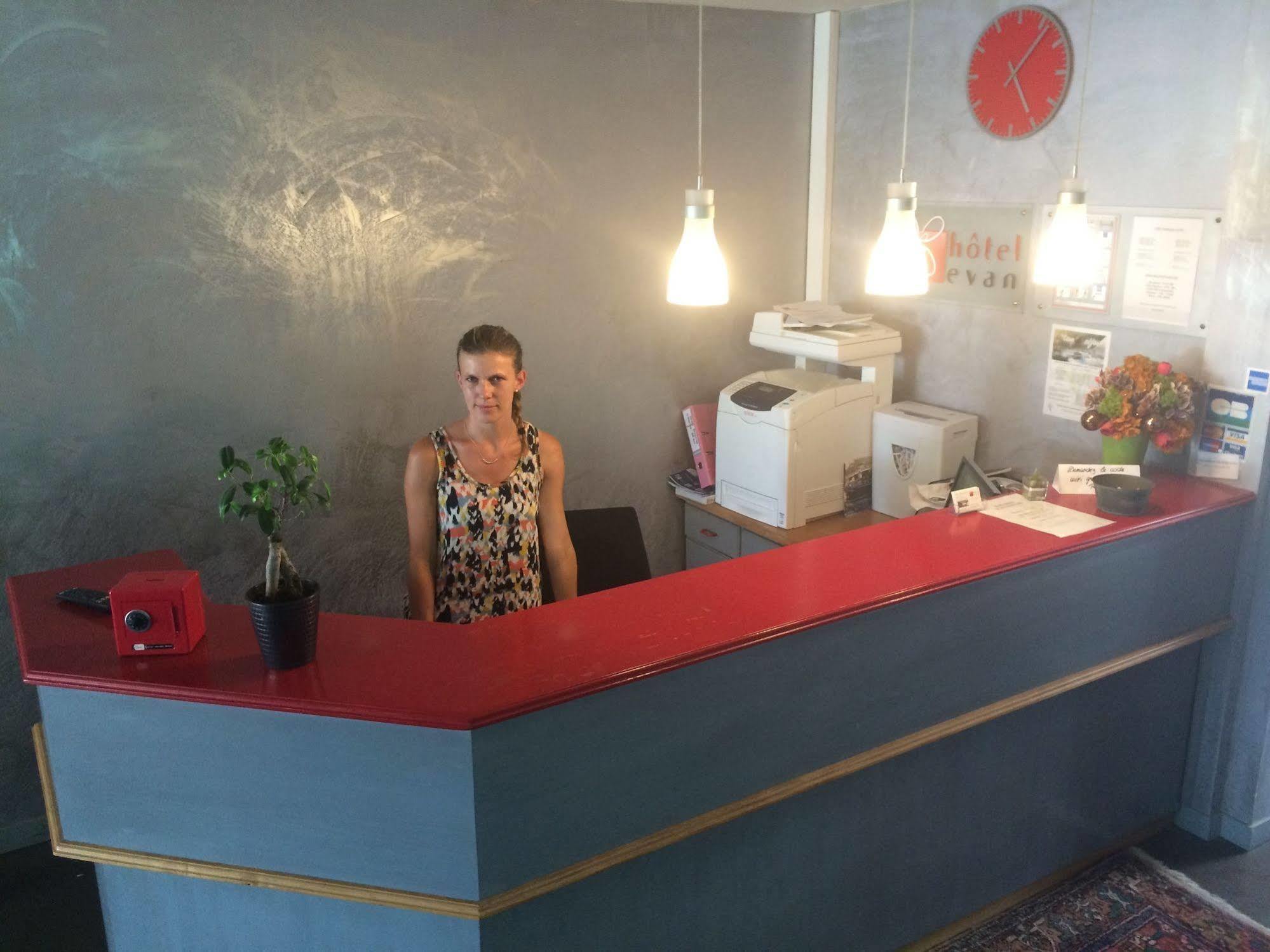 Hotel Evan Lempdes sur Allagnon Екстериор снимка